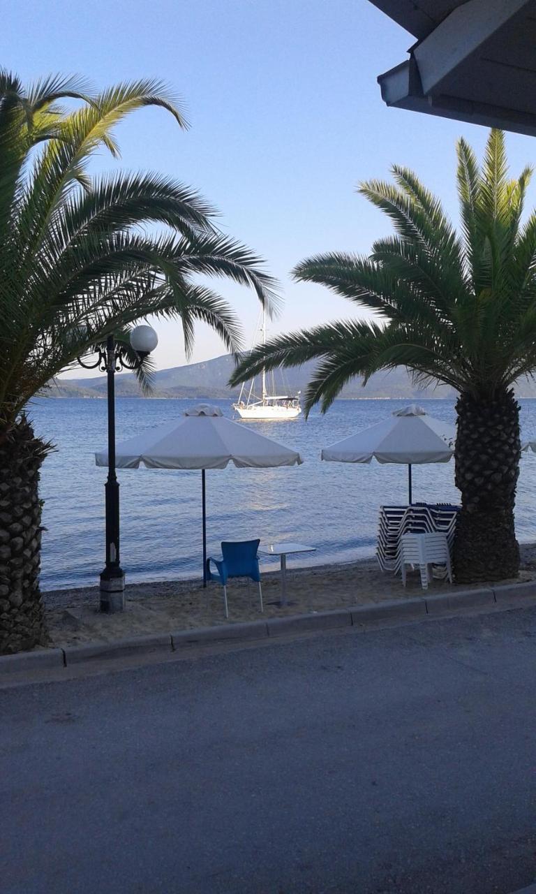 Aparthotel Μeltemi à Glífa Extérieur photo